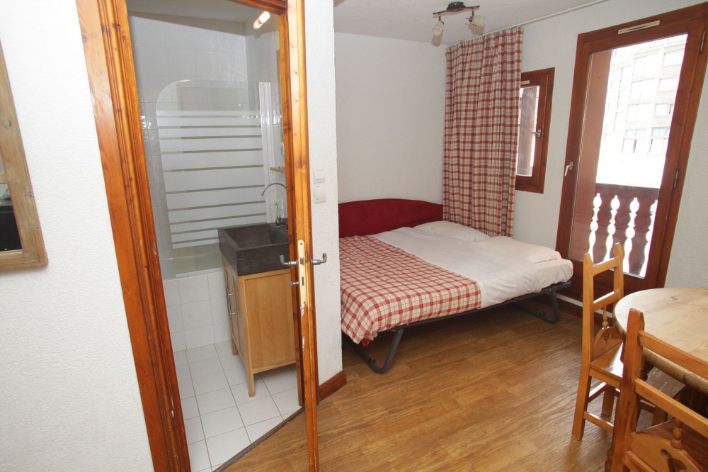 Chalet image